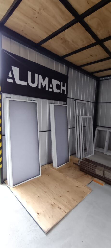 Instalación de ventanas termopanel en casa en Valparaíso, Concón, Villa Alemana, Quilpue, Viña del mar, por Alumach